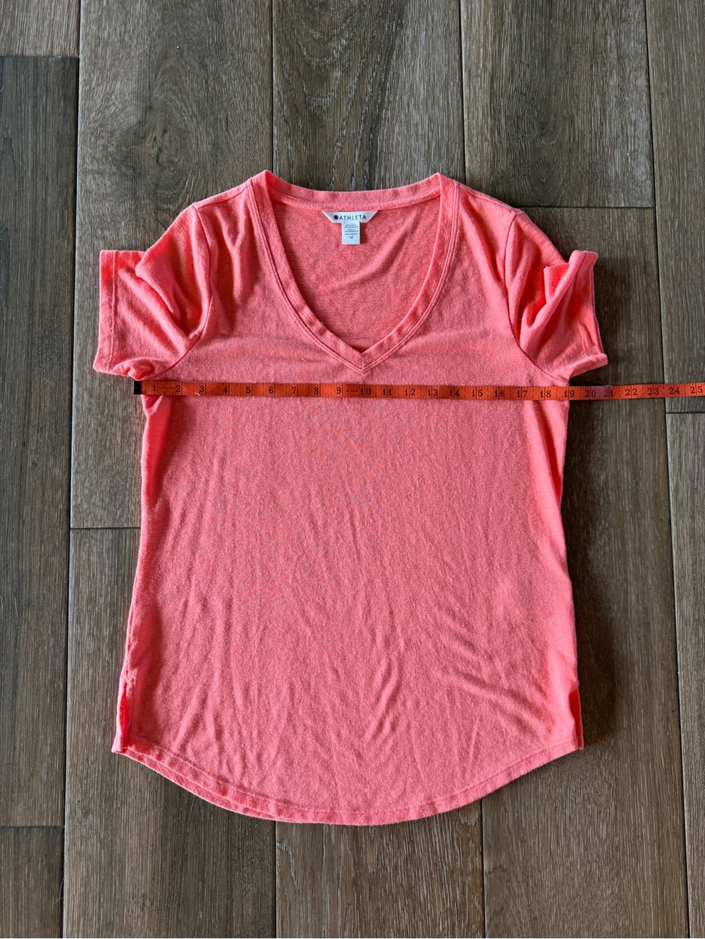Athleta sunset glow v Beck breezy beachy colorful tee size Medium - Picture 5 of 9